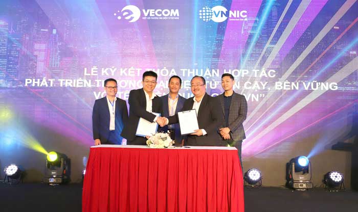 Phát triển TMĐT bền vững bằng tên miền quốc gia ".vn"
